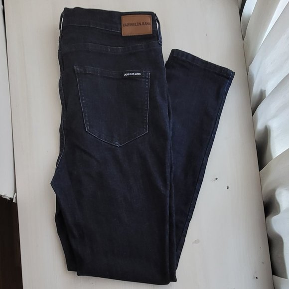 Calvin Klein dark wash super highrise skinny jeans - Picture 4 of 5